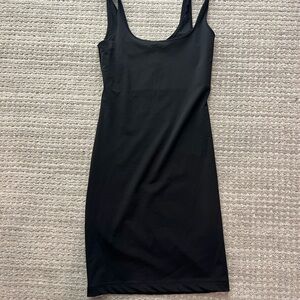Chic Black Sleeveless Dress